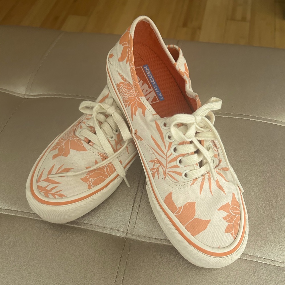Vans Sz 8.5 Women's Canvas Sneakers - Cream and Orange Floral